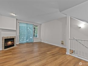 16125 Juanita Woodinville Way NE 219, Bothell WA 98011