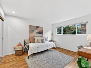 4057 SW Holgate Street, Seattle WA 98116