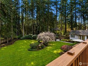 14239 194th Avenue NE, Woodinville WA 98077