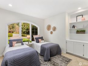 14239 194th Avenue NE, Woodinville WA 98077
