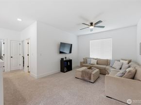 18526 Sawgrass Drive NE, Poulsbo WA 98370