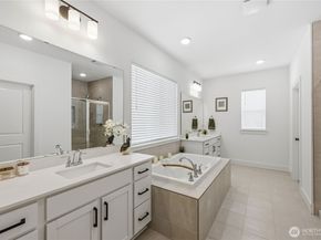 18526 Sawgrass Drive NE, Poulsbo WA 98370