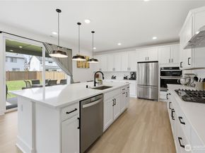 18526 Sawgrass Drive NE, Poulsbo WA 98370