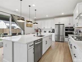 18526 Sawgrass Drive NE, Poulsbo WA 98370