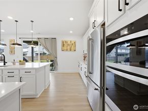 18526 Sawgrass Drive NE, Poulsbo WA 98370