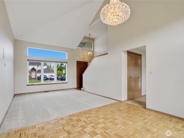 12402 107th Place NE, Kirkland WA 98034