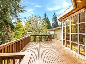 7020 137th Avenue NE, Redmond WA 98052