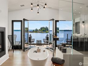 9205 SE Shoreland Drive, Bellevue WA 98004