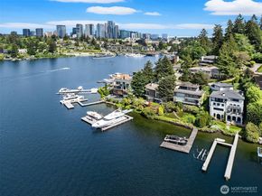9205 SE Shoreland Drive, Bellevue WA 98004