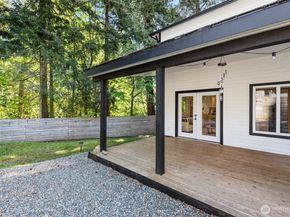 14824 104th Avenue NE, Bothell WA 98011