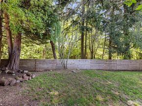 14824 104th Avenue NE, Bothell WA 98011