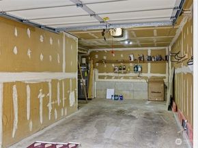 11630 NE 70th Place Unit D, Kirkland WA 98033