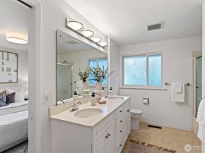 3602 NE 103rd Street, Seattle WA 98125