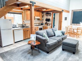 8325 Mountain Avenue SE, Snoqualmie WA 98065