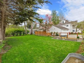 8325 Mountain Avenue SE, Snoqualmie WA 98065