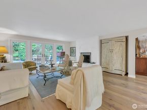 13320 211th Place NE, Woodinville WA 98077