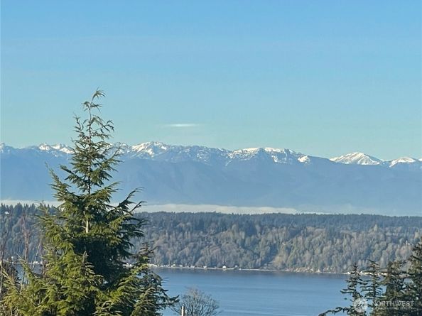 4611 76th Street SW, Mukilteo WA 98275