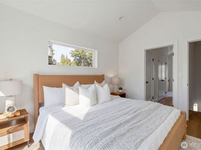 11011 Goodwin Way NE B, Seattle WA 98125