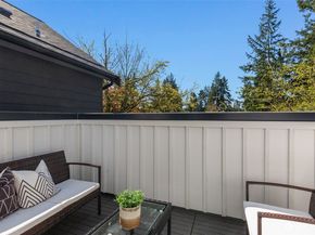 11011 Goodwin Way NE B, Seattle WA 98125