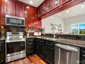24124 40th Avenue SE, Bothell WA 98021