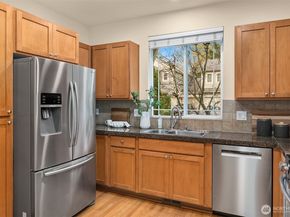 8205 233rd Place NE, Redmond WA 98053