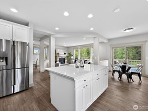 1314 236th Place NE, Sammamish WA 98074