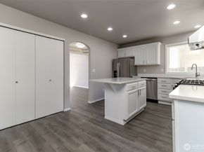 27012 117th Place SE, Kent WA 98030