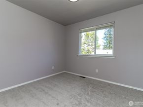 27012 117th Place SE, Kent WA 98030
