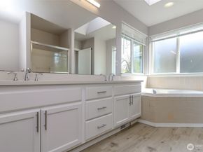 27012 117th Place SE, Kent WA 98030