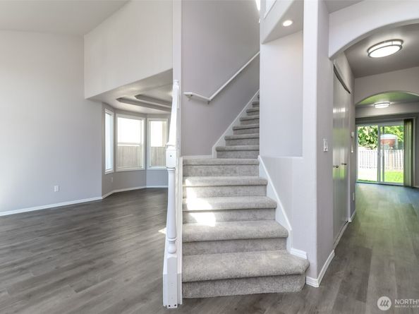 27012 117th Place SE, Kent WA 98030