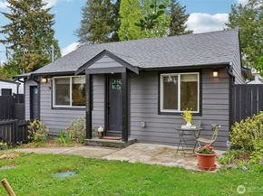 13428 6th Avenue S, Burien WA 98168