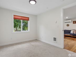 13428 6th Avenue S, Burien WA 98168