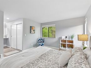 4117 159th Avenue NE 21D, Redmond WA 98052
