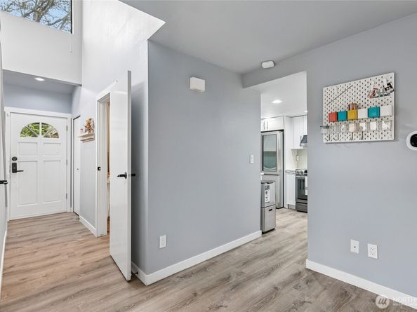 4117 159th Avenue NE 21D, Redmond WA 98052