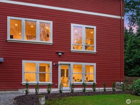 1025 NE 130th Street, Seattle WA 98125