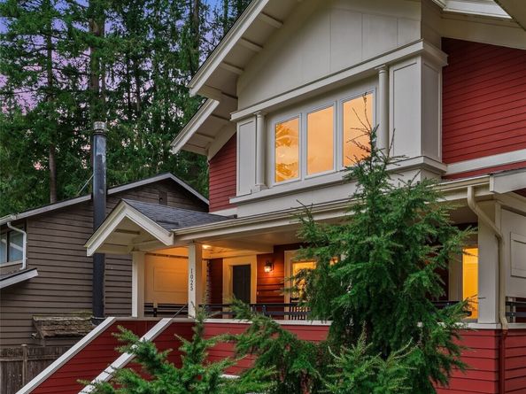 1025 NE 130th Street, Seattle WA 98125