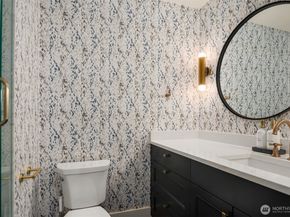 3645 92nd Avenue SE, Mercer Island WA 98040