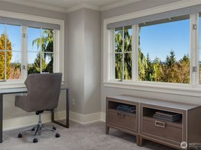 3645 92nd Avenue SE, Mercer Island WA 98040