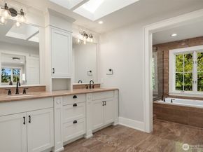 3645 92nd Avenue SE, Mercer Island WA 98040