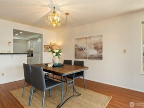 2219 13th Avenue W 5, Seattle WA 98119