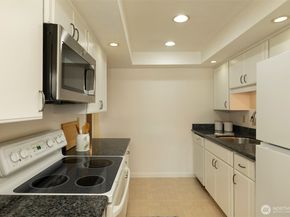 2219 13th Avenue W 5, Seattle WA 98119