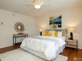 2219 13th Avenue W 5, Seattle WA 98119