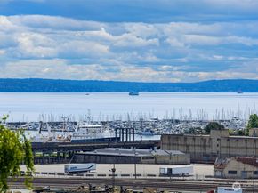 2219 13th Avenue W 5, Seattle WA 98119