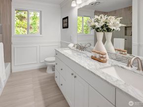 8001 Talbot Road, Edmonds WA 98026