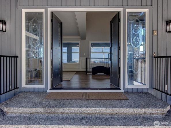 8001 Talbot Road, Edmonds WA 98026