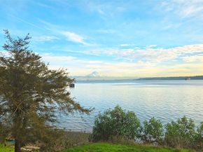 13725 SW Pohl Road, Vashon WA 98070
