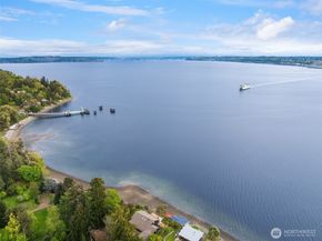 13725 SW Pohl Road, Vashon WA 98070