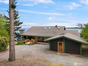 13725 SW Pohl Road, Vashon WA 98070