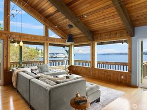 13725 SW Pohl Road, Vashon WA 98070