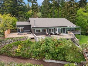 13725 SW Pohl Road, Vashon WA 98070